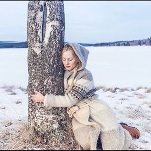 Hilda LTD  100% real wool coat